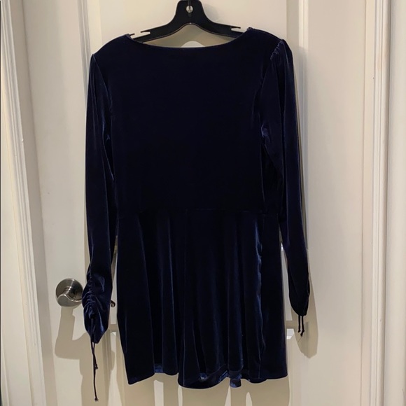 Urban Outfitters Romper - Picture 2 of 4